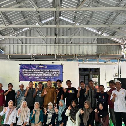Dinas Lingkungan Hidup Kabupaten Banjar Sosialisasikan Cara Kelola Sampah Di Desa Bawahan Seberang